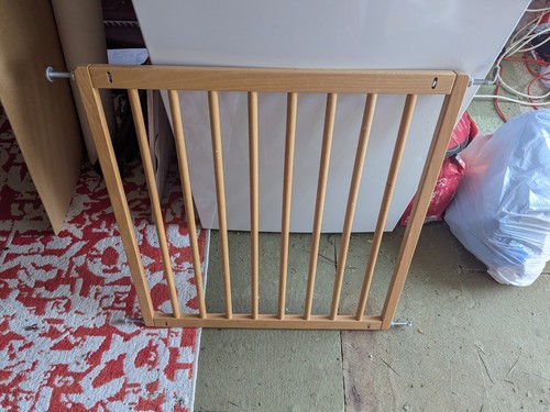 Wooden safety gate - wooden, 72.5–78.5