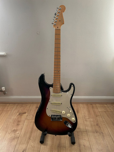 Fender stratocaster made - fender,