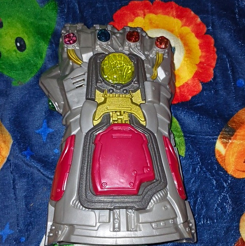Thanos infinity gauntlet - thanos,
