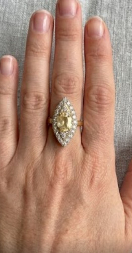 Rare 18ct gold ceylon sapphire - 18ct,