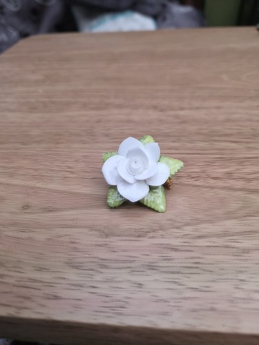 Bone chinawhite rose - rose, brooch