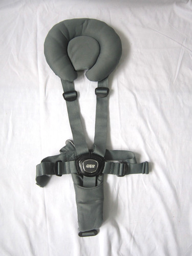 Harness mamas and papas - harness,