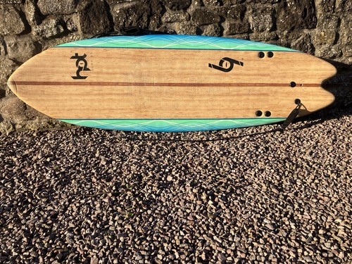Hot surf beginners - hot,