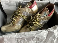 Authentic vivienne westwood - authentic,