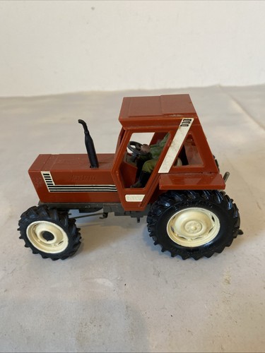 Britains fiat 880 - 1/32,