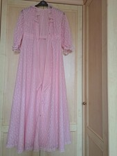 Rare Vintage Gorgeous Elegant