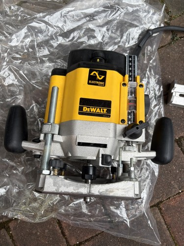 Dewalt dw625e electronic - dewalt,