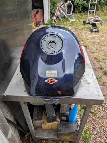 Honda cbr929rr fuel tank - honda,