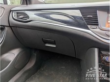 Vauxhall Astra Dashboard Glove