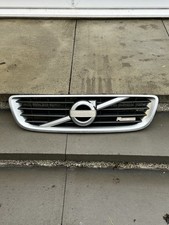 Genuine 2011 Volvo V50 S40 R