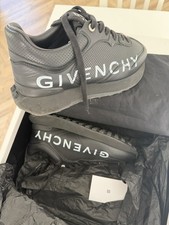 Givenchy Sneaker