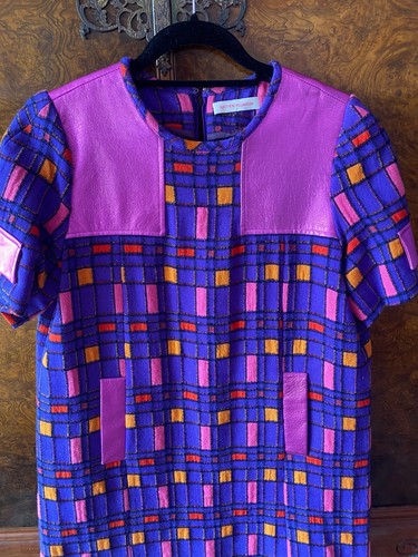 Beautiful block coloured