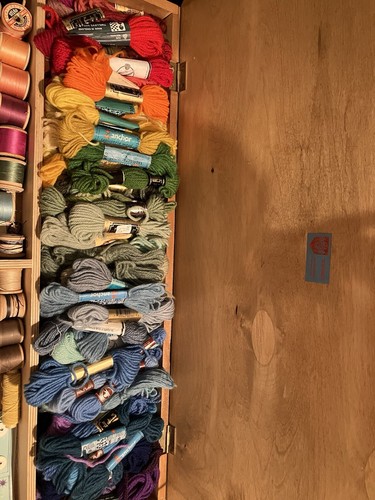 240 tapestry wool - 240,