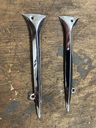 Triumph headlamp nacelle - headlamp,