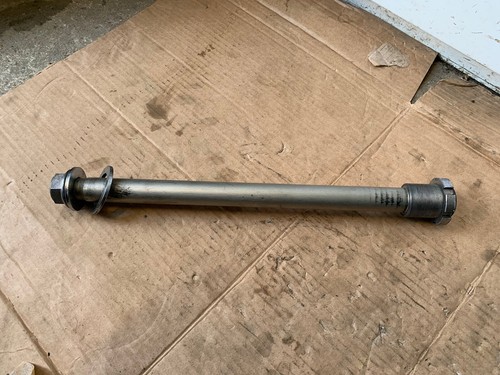 Yamaha swing arm spindle - arm,