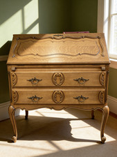 A French Lois XVI Style