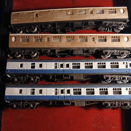 Six coaches untested - six, selling