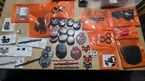 Job lot abarth 595 badges - 595, and