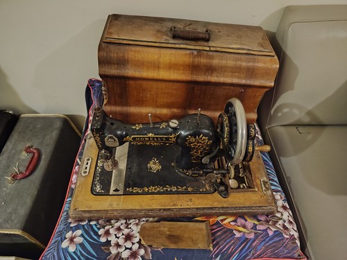Sewing machine used howell - used, howell's