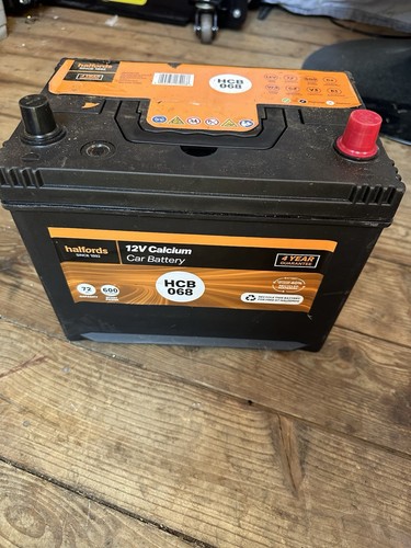 Halfords hcb 068 12v 72ah - 12v, 600a