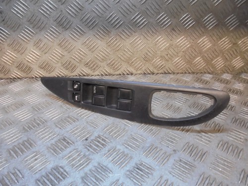 Nissan primera 2002 se mk3 - 1.8,