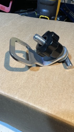 California floor pet anchor - pet,