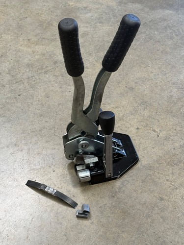 Heavy duty pallet strapping - heavy,