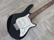 VINTAGE Peavey Raptor Special in great condition and it plays well.