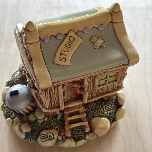 Pendelfin wooden hut figurine - pendelfin,