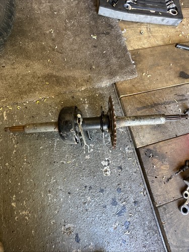 Rear axle assembly - axle, suzuki