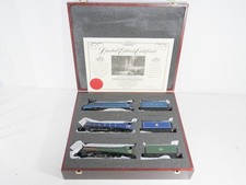 Bachmann OO Gauge Steam Locomotive A4 Commonwealth of Australia Ltd Edition Set