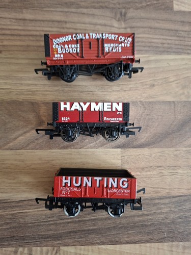Hornby rake wagons - hornby,