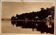 1930s PENNSYLVANIA LAKESIDE COTTAGES RPPC POSTCARD 36-200