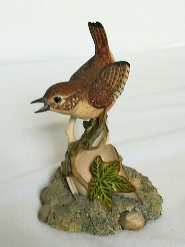 Border fine arts wren - arts,,