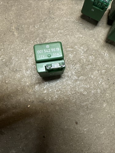 Mercedes w124 fuel pump - w124,