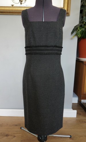 Jesire black white polkadot
