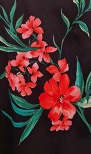 Stunning Paraphrase  (T.K. Maxx) Skirt size 10 Black, Red & Green design