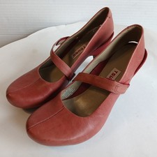 Tsubo Acrea Slingback Mary