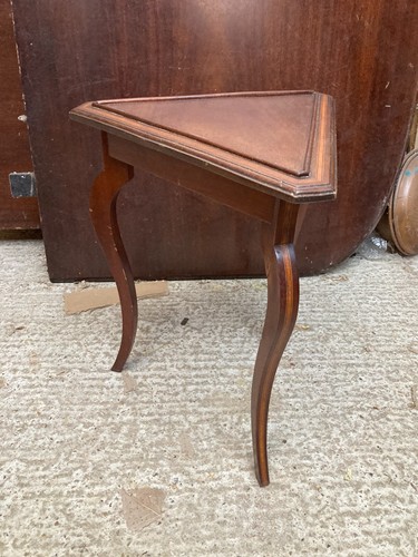 Wooden triangular side - wooden,