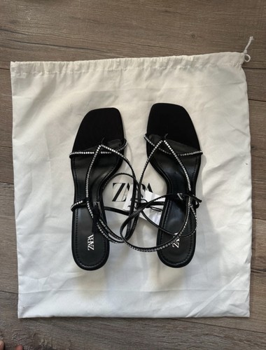 Bnwt zara strappy - zara,