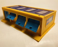 Corgi Juniors Multi Garage No.2001 - Very Good - Original Vintage (ref42)