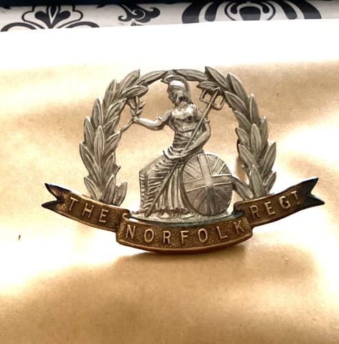 Norfolk regiment cap - cap, badge