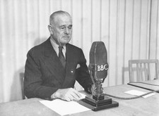 Lord Wavell Sitting At A Bbc Microphone 1947 Old Photo