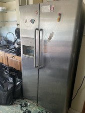 Electrolux American Fridge Freezer Ice Maker And Water Dispenser