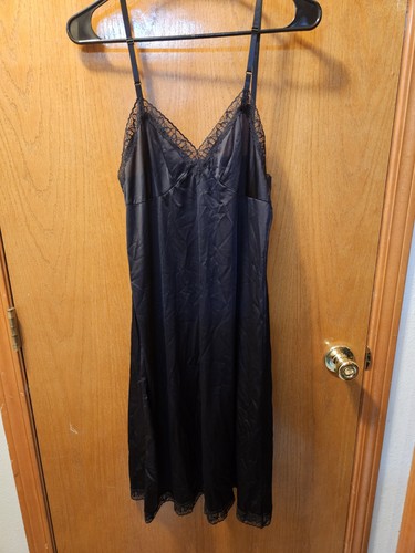 Vintage black vanity - vintage,