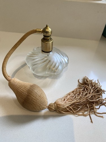 Vintage perfume atomiser - vintage,