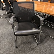 Techo Sidiz T50 – Cantilever – Mesh Back Meeting Chairs