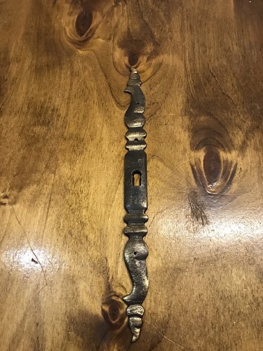 Escutcheon antiqued brass - antiqued,