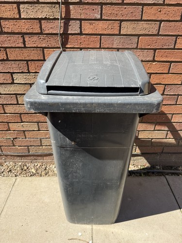 Small black 120l wheelie bin - 120l,