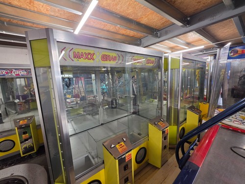 Job lot arcade machines - job,